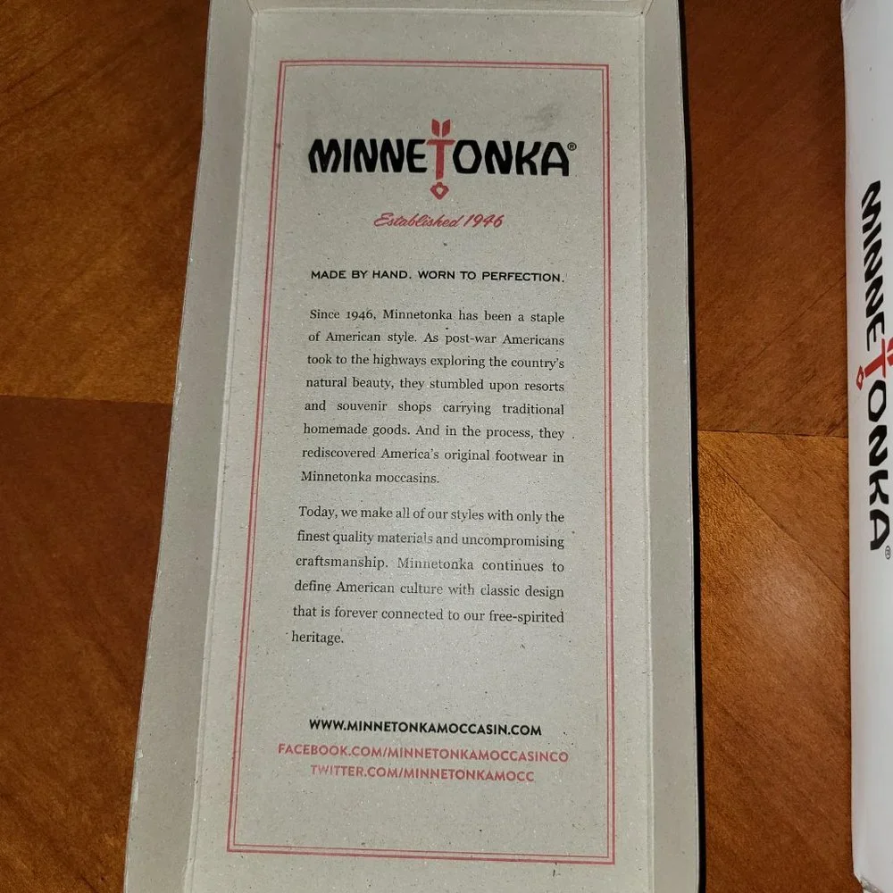 Minnetonka Leopard Moccasins Flats Slippers Size 7 NEW - Picture 7 of 7